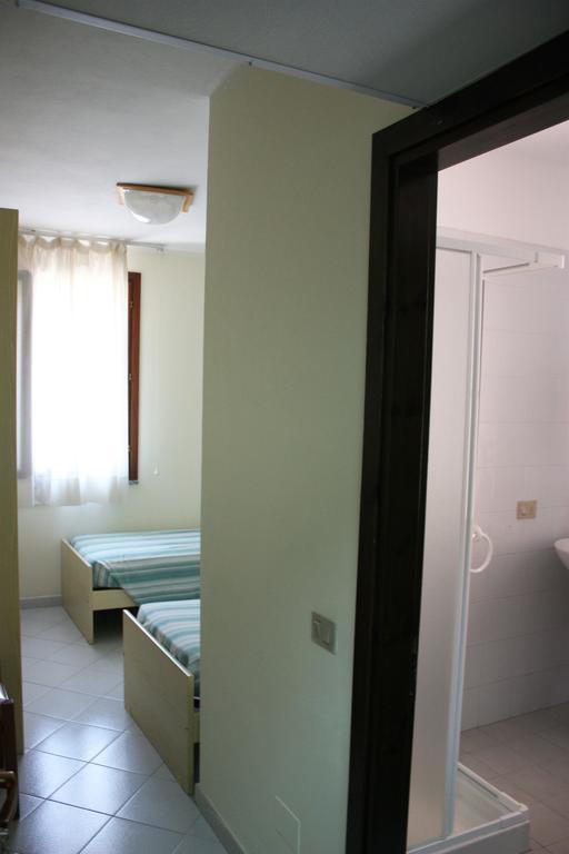 Hotel La Pineta Арбореа Екстериор снимка